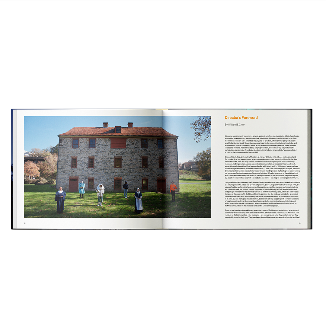 STARSTRUCK_0000s_0003_Shimon-Attie_Inners_001